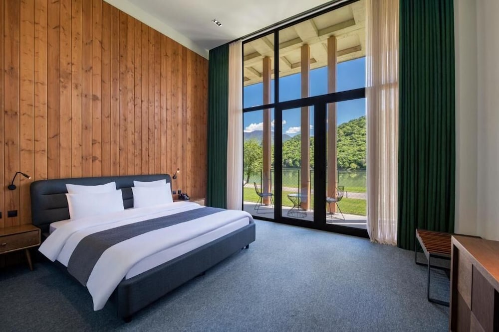 Kvareli Lake Resort 16/50
