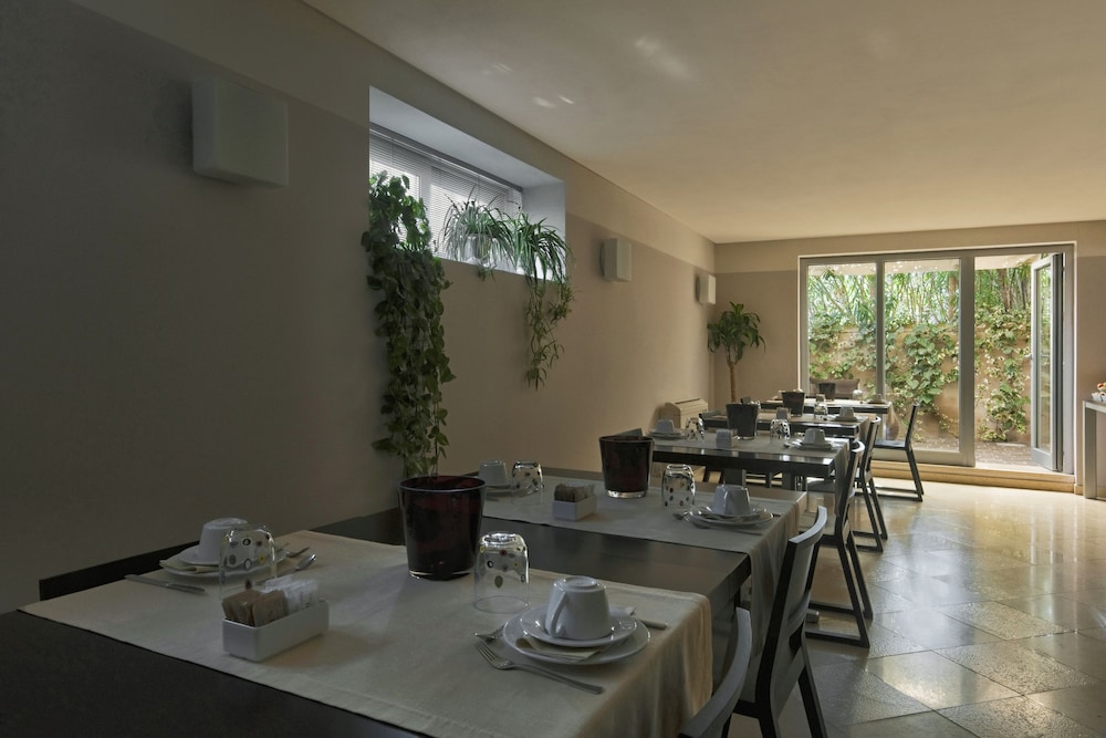 Vialeromadodici Rooms & Apartments 36/58