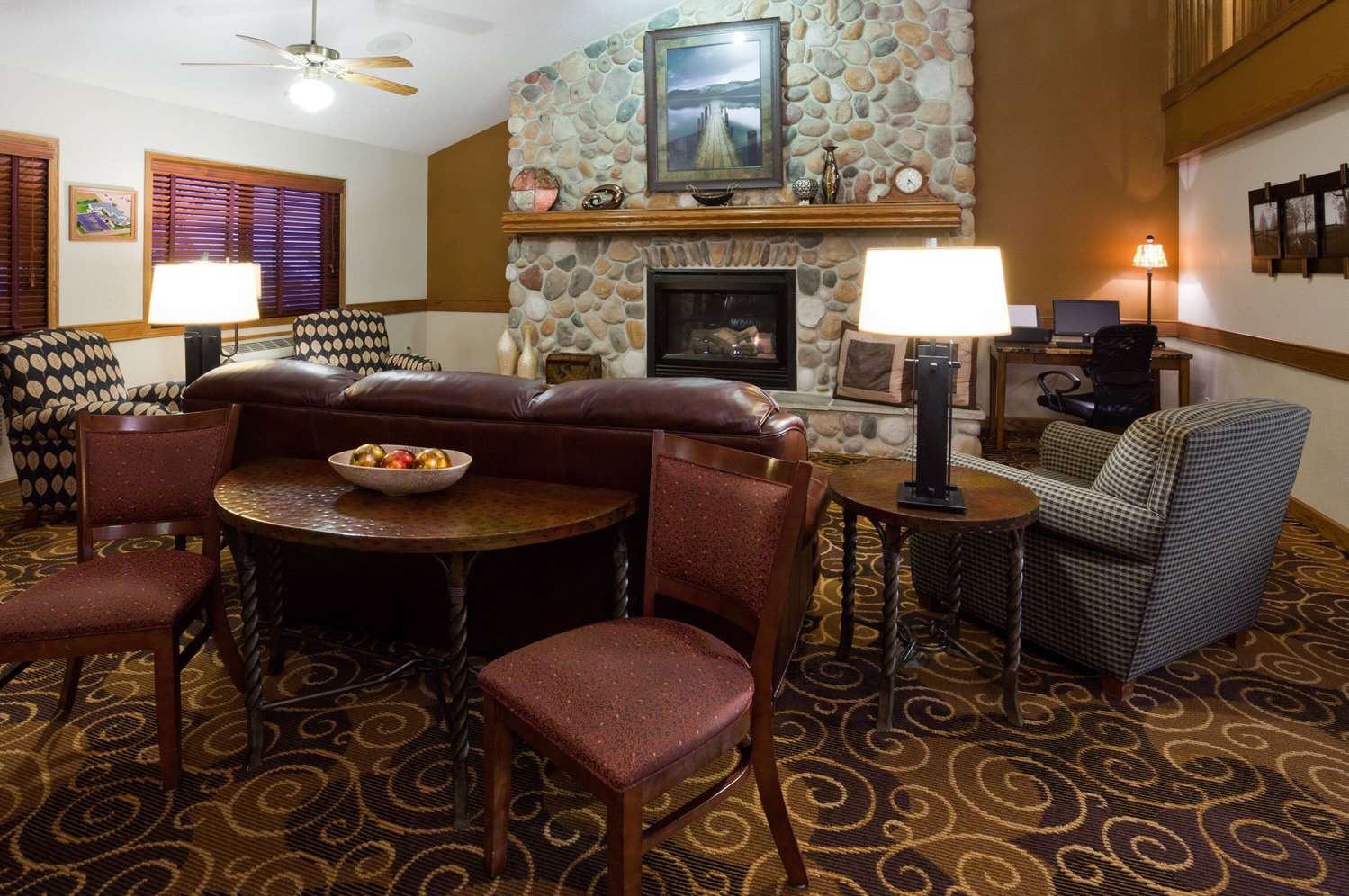 AmericInn by Wyndham Austin 3/10