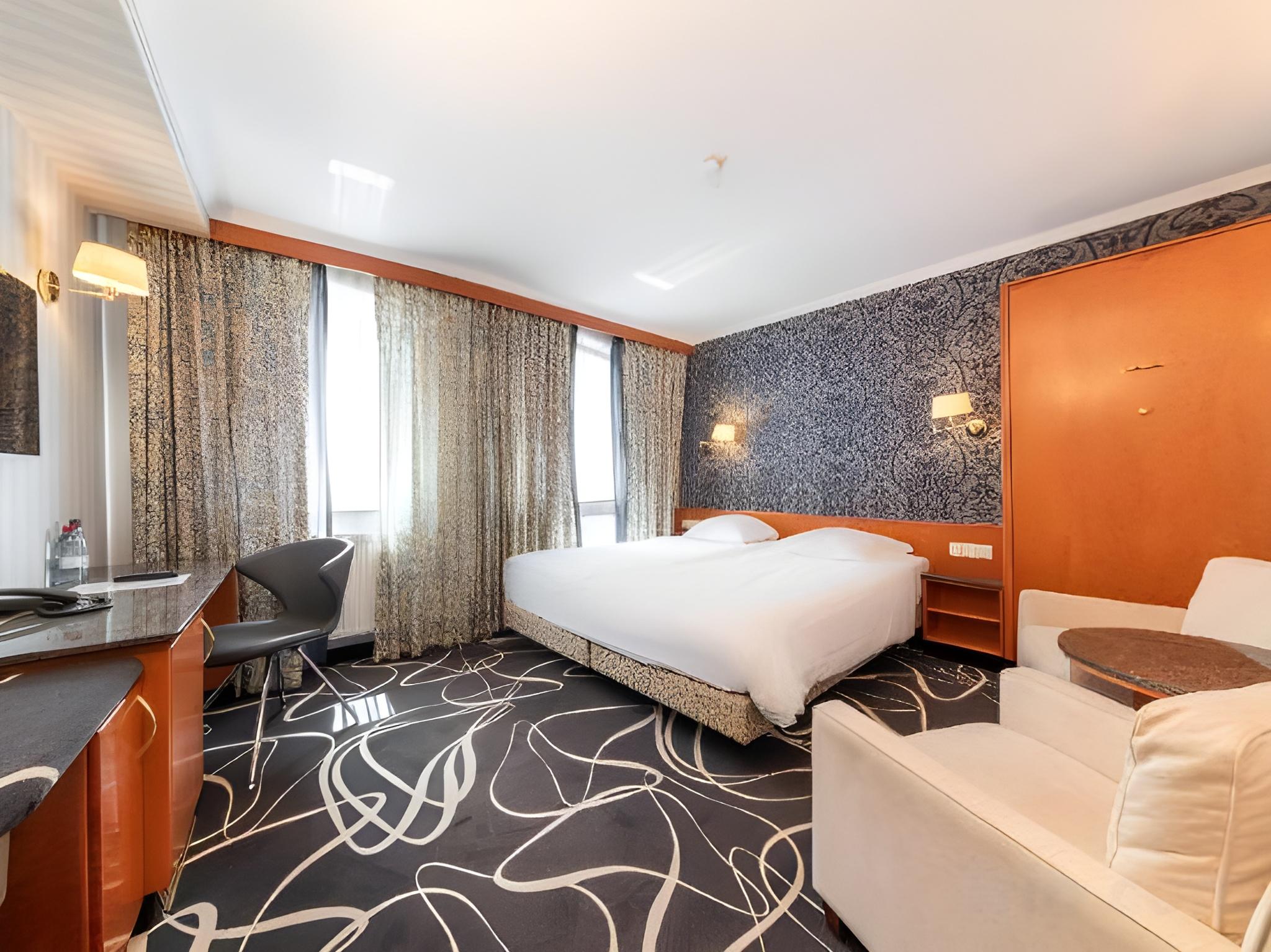 COMFORT, DOUBLE BED
