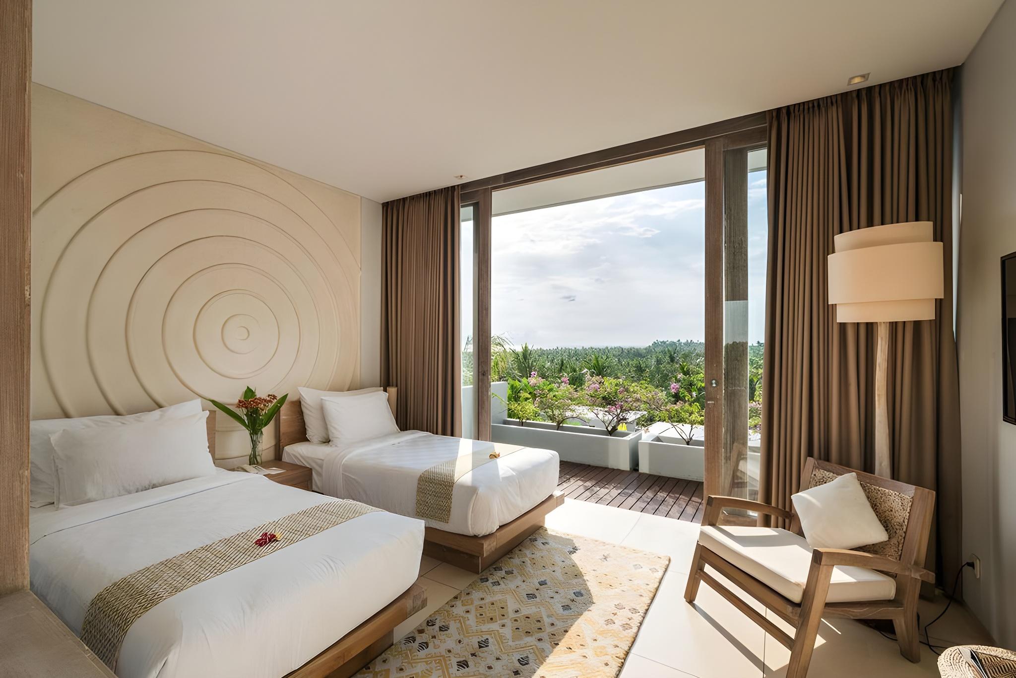 Superior, Balcony