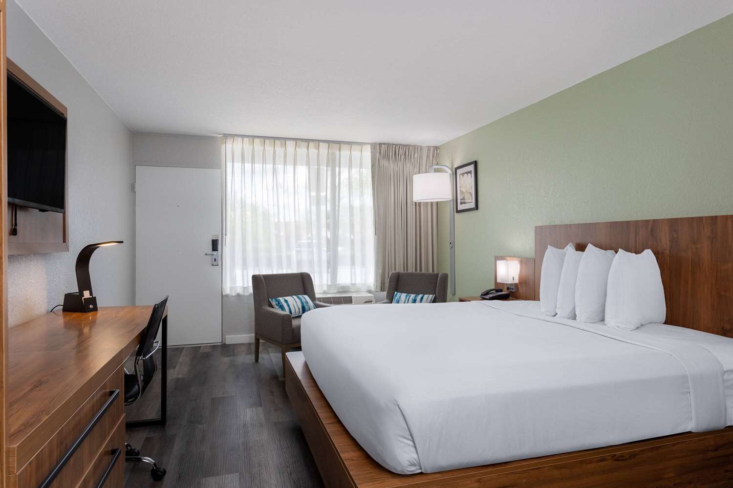 Ramada by Wyndham Altamonte Springs Near I-4 11/39
