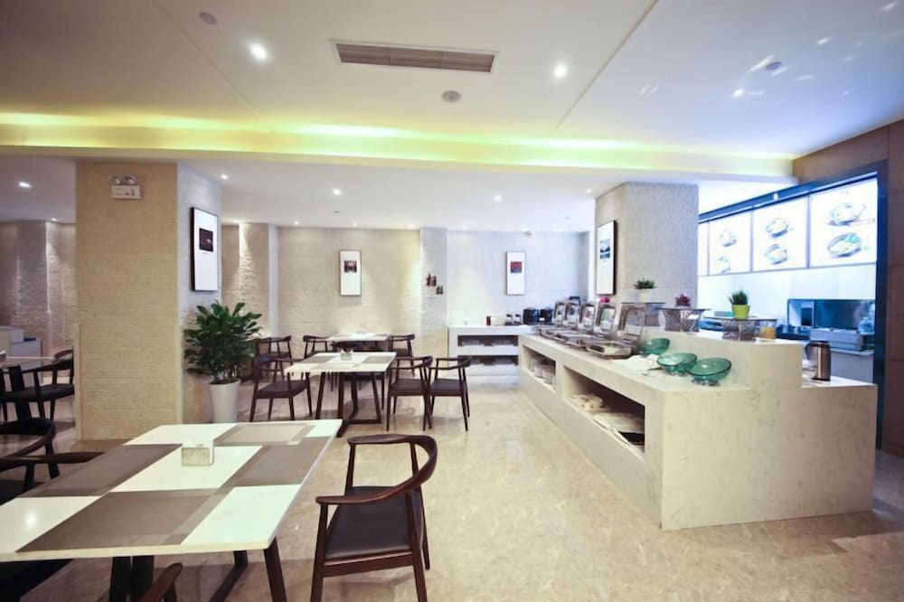 Atour Hotel (Chengdu Thatched Cottage Of Du Fu) 47/66