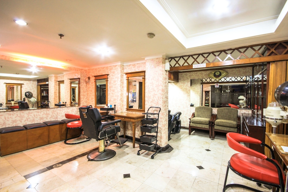 Grand Menteng Hotel 8/50