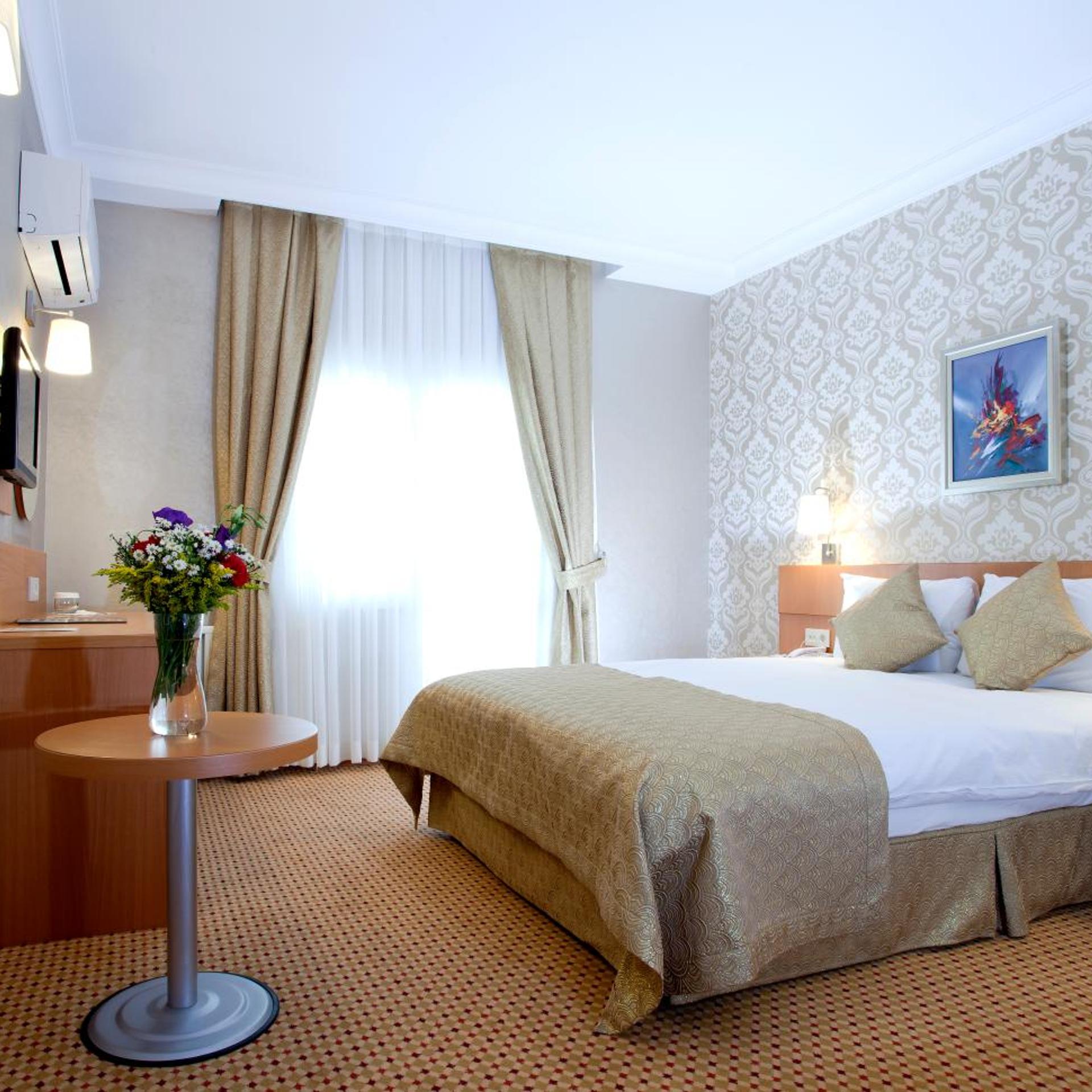 Hotel Sefa 2 13/30