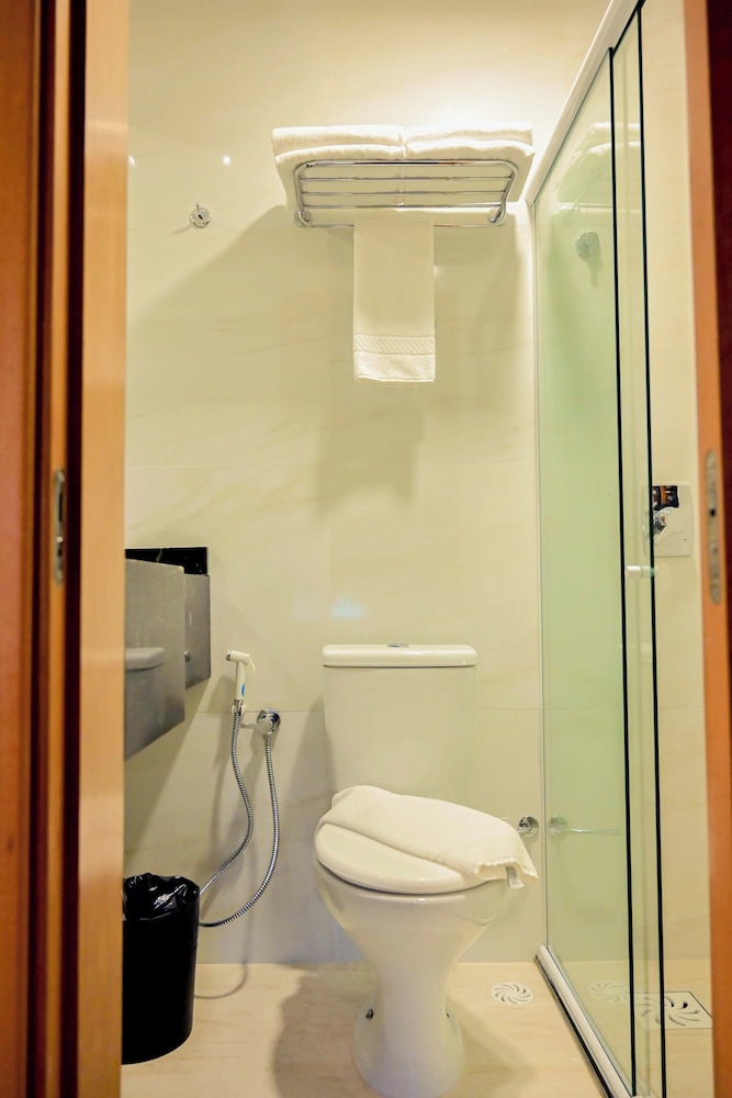 Bristol Marambaia Hotel 38/40