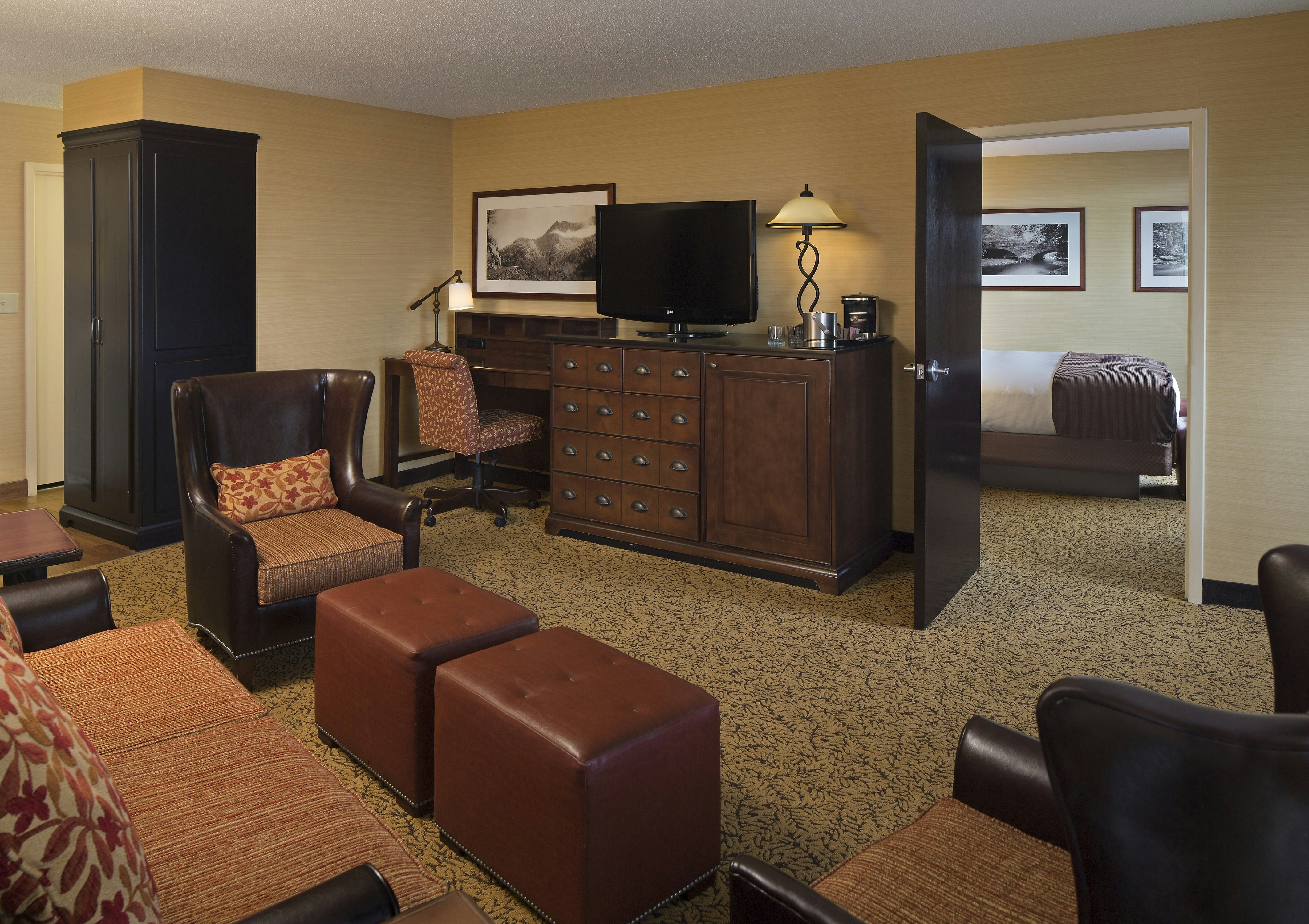 2 Rooms, Suite, King Bed
