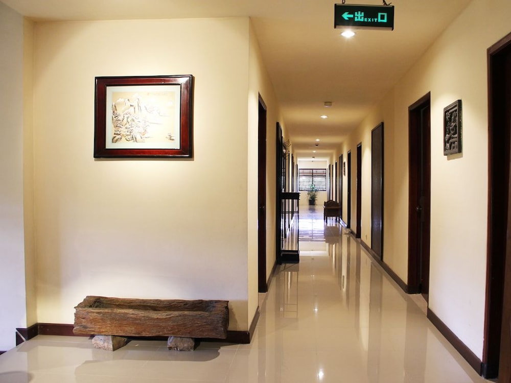 Narita Hotel Surabaya 38/46