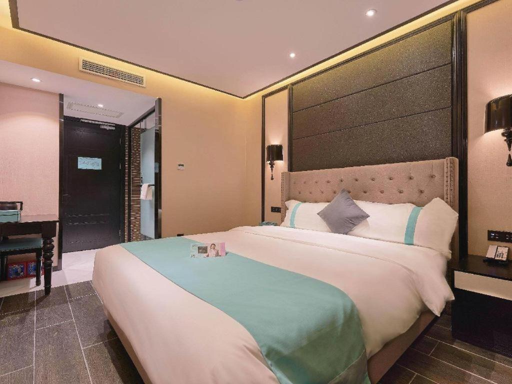 Xana Hotel (Shoujingmao Station New Tiantan Hospital Store) 16/50