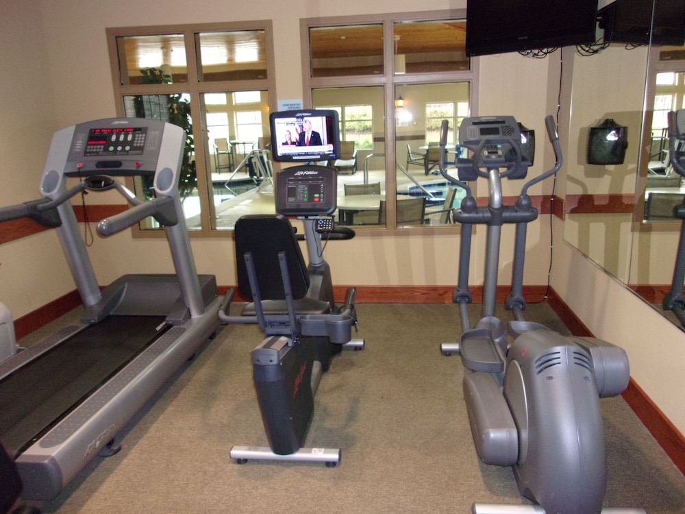 Holiday Inn Express Suites Chicago West Roselle 28/50