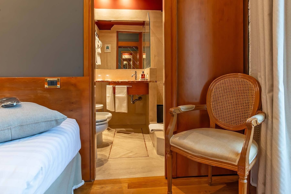 STANDARD, TWIN BEDS