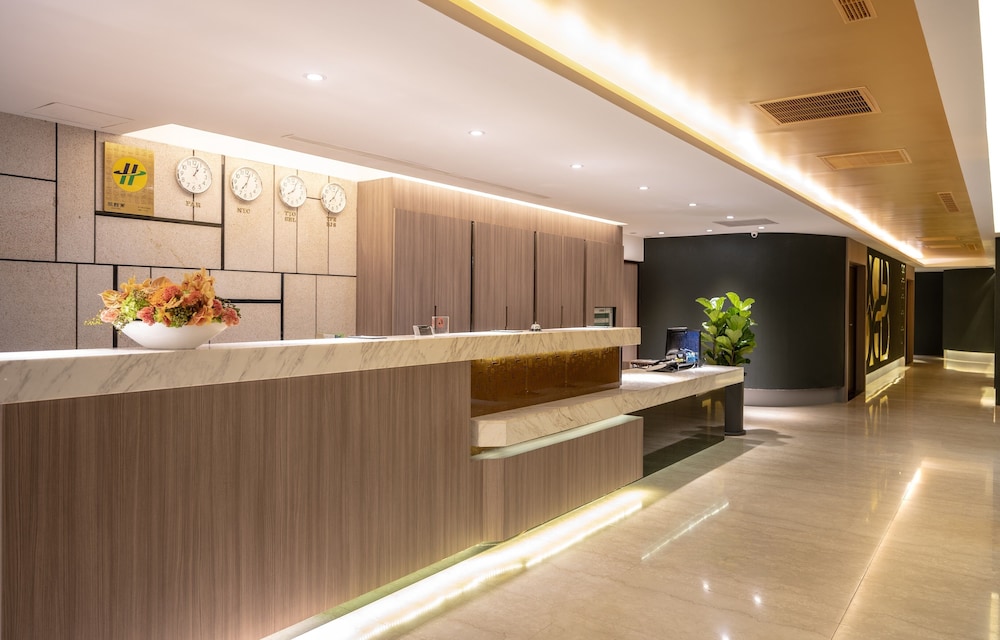 Hotel Bonza 5/63
