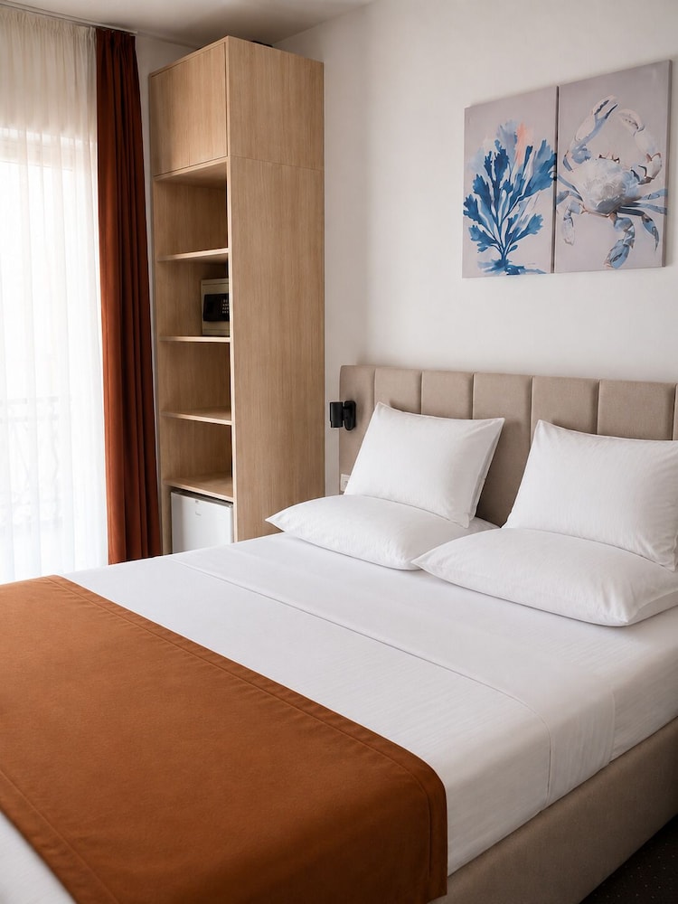 Garni Hotel Fineso 17/50