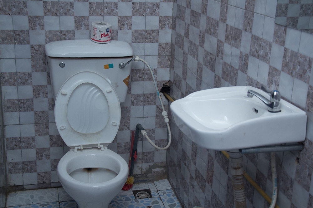 Ikeja Transit Hotel 13/14