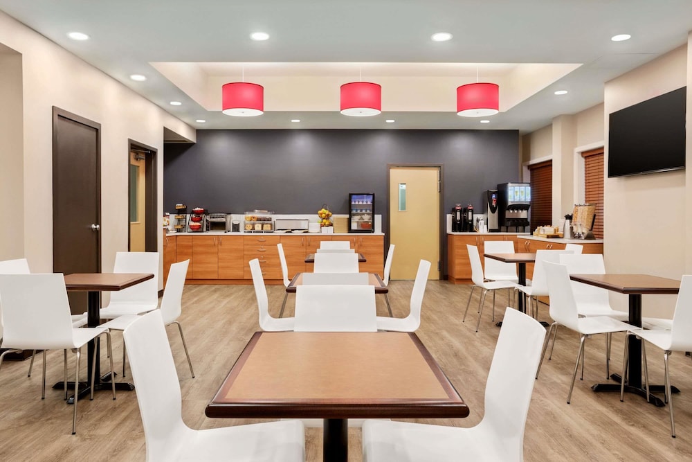 Microtel Inn And Suites By Wyndham Val-D Or 19/26