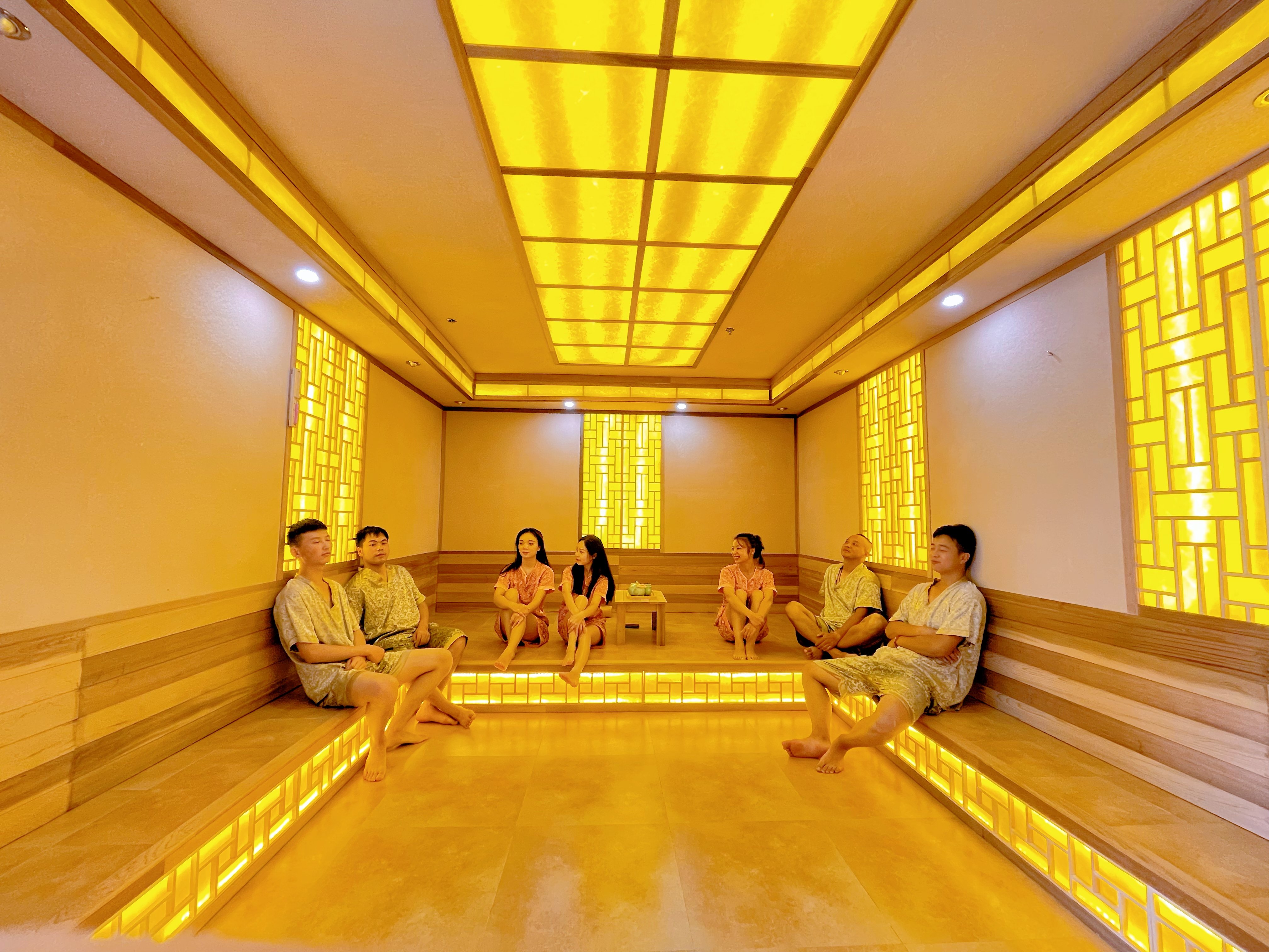 INTERCONTINENTAL HEILONG LAKE 24/50
