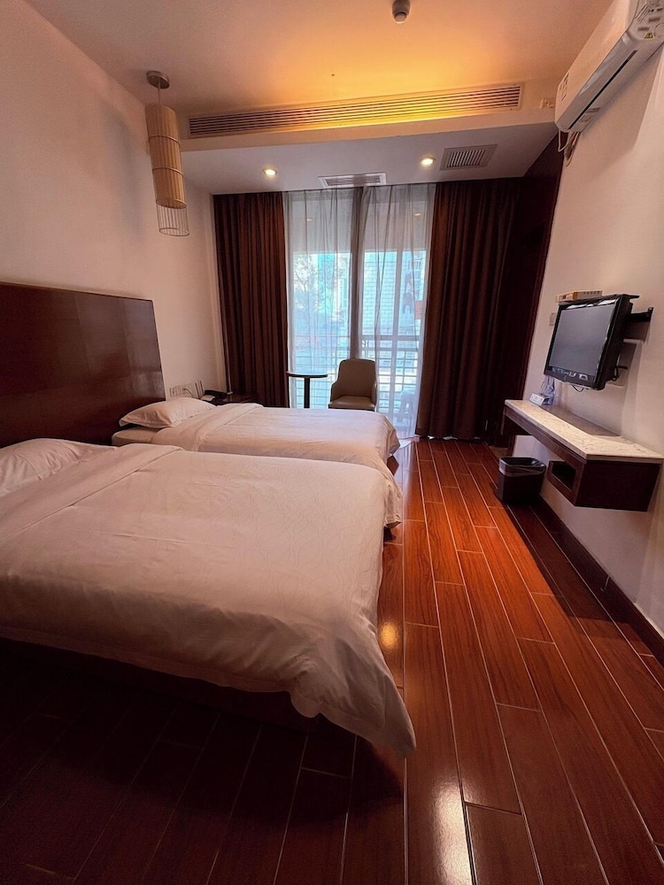 Duplex, Suite, 3 Queen Beds