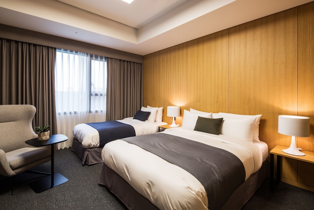 Hotel Denim 11/50