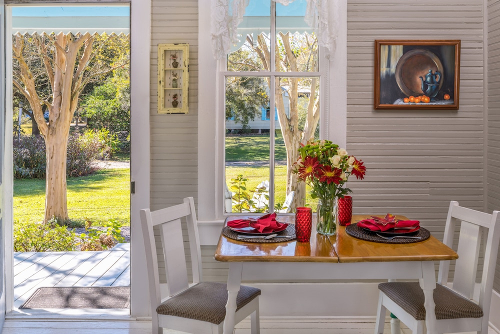 Maison D Memoire Bed & Breakfast Cottages 21/50