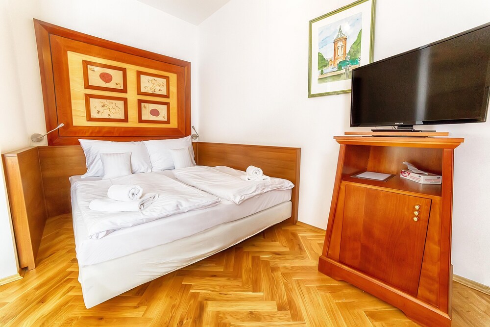 Hotel La Bohemia 14/45