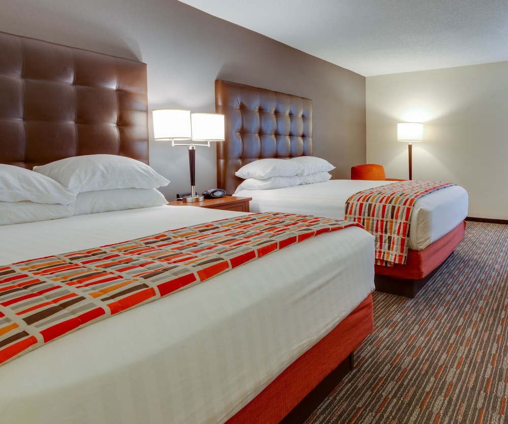 Drury Inn and Suites Memphis Southhaven 2/37