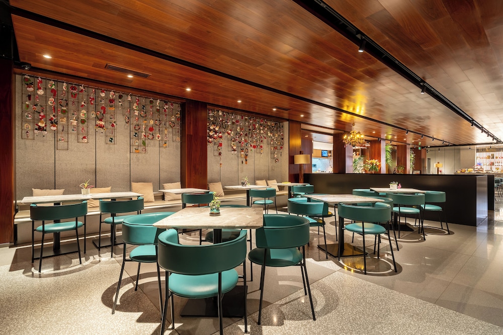 Huidong Business Hotel 39/50