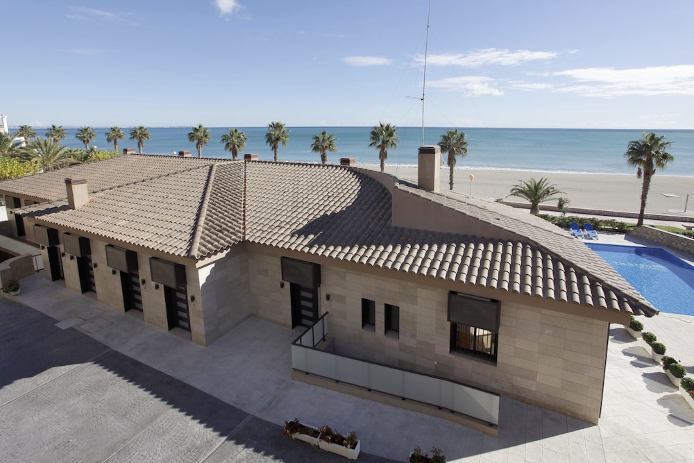 Pierre & Vacances Cala Cristal Beach Club 37/42