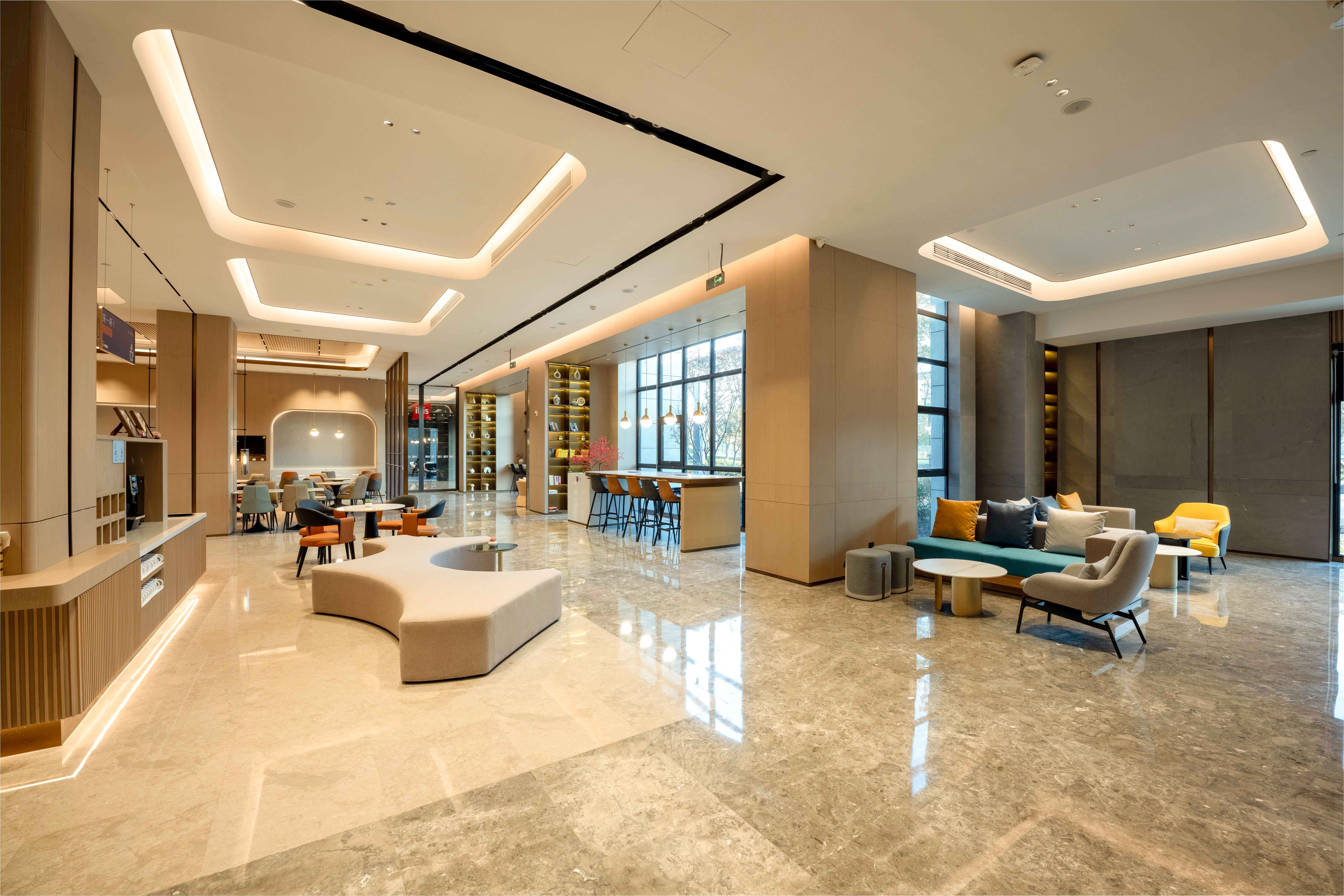 Holiday Inn Express Haiyan 29/47