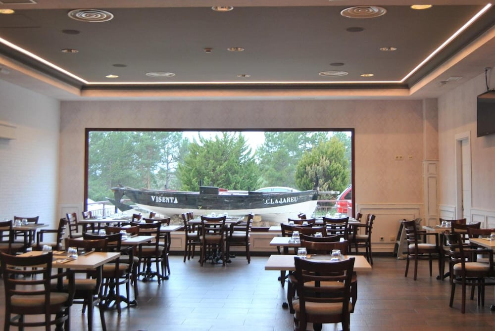 Hotel Santiago Leon 44/50