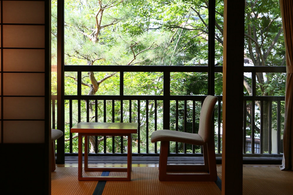 Kanbayashi Hotel Senjukaku 49/59