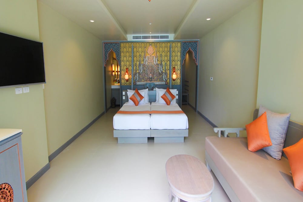 Maikhao Palm Beach Resort 19/65