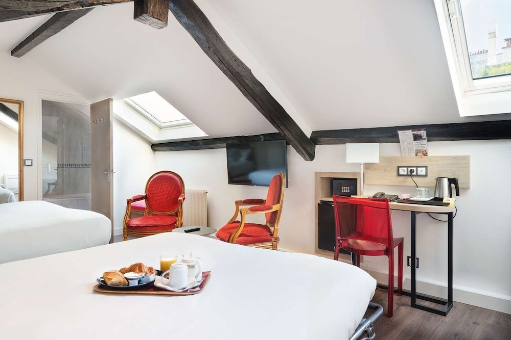 Hotel Courcelles Mederic 24/39