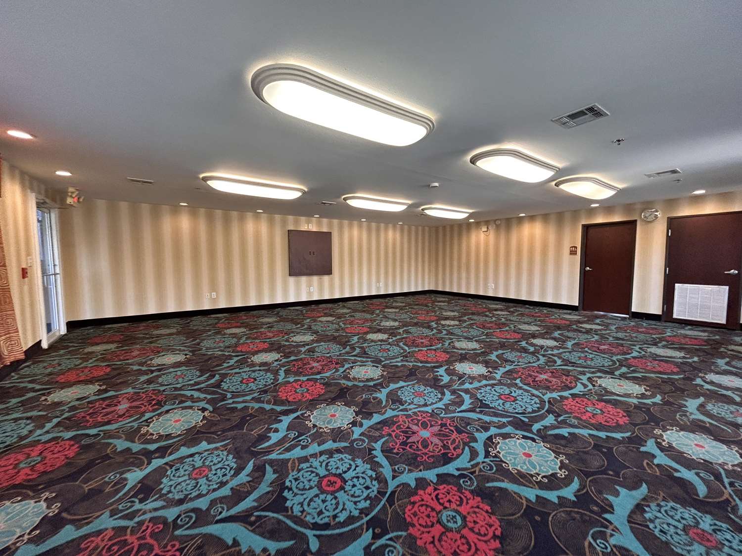 Express Inn Leesville Ft Johnson 12/18