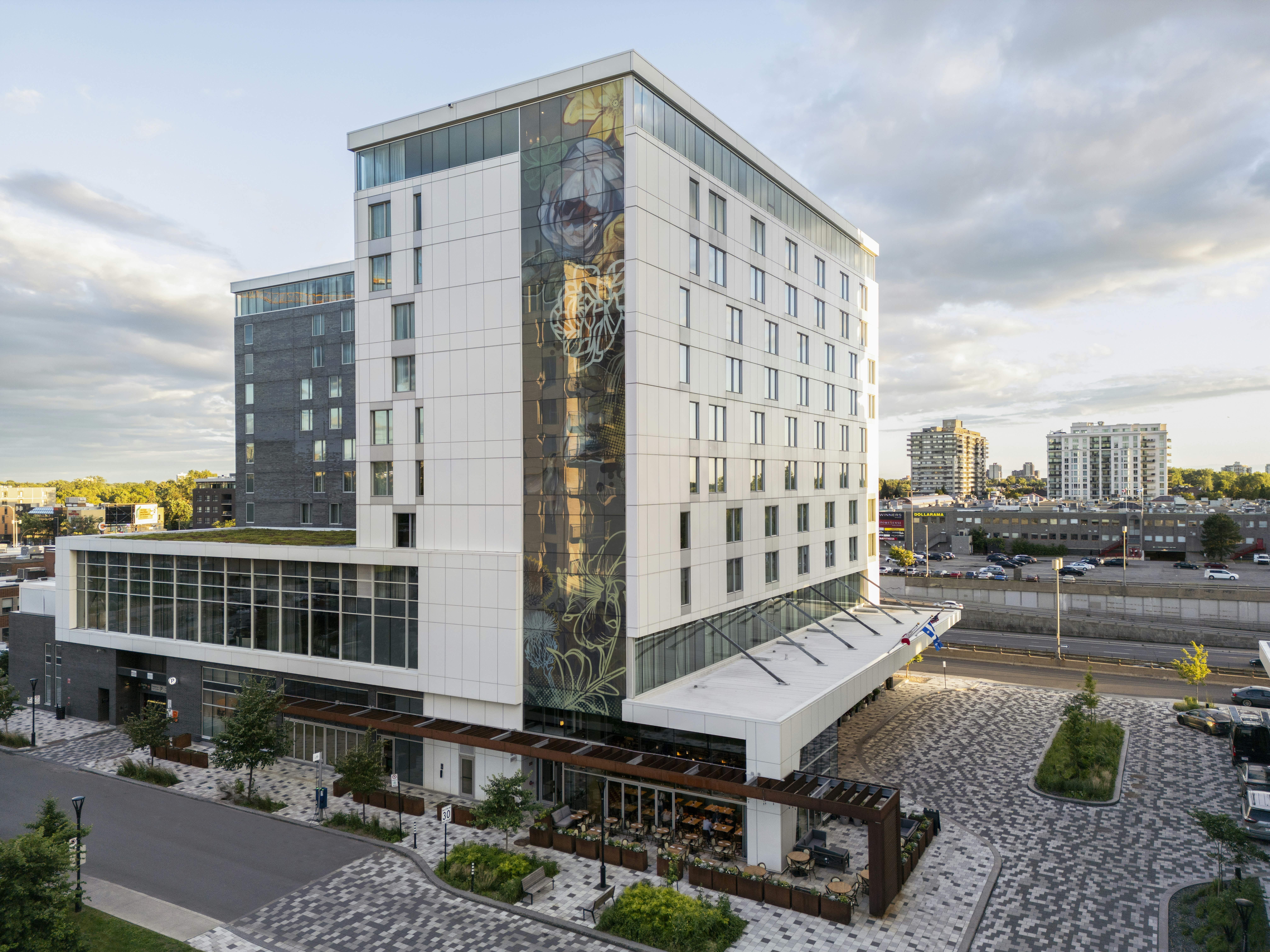 Hilton Garden Inn Montreal Midtown 5/43