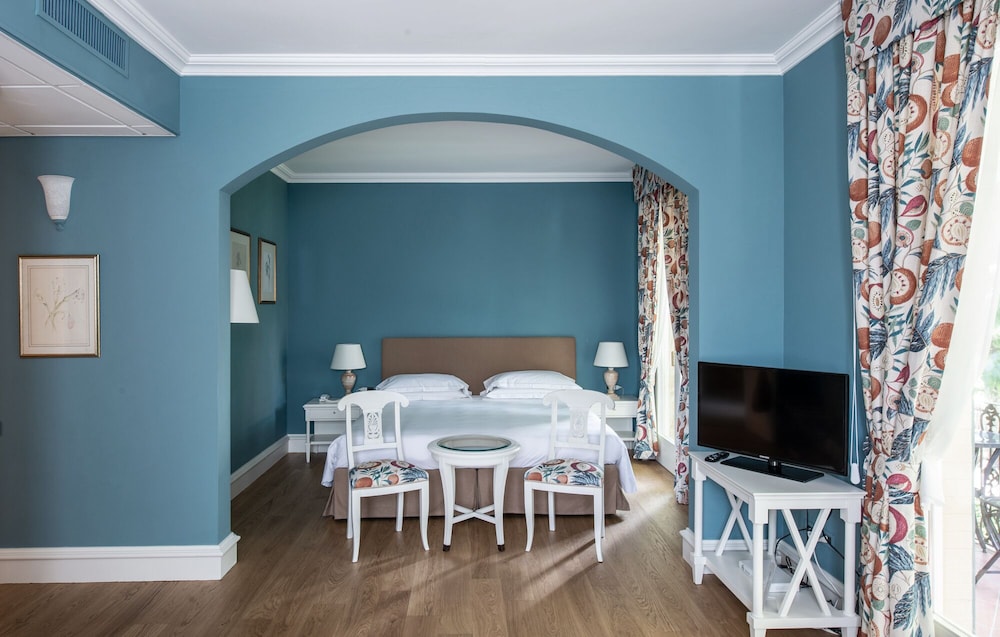 Hotel Franceschi 25/66