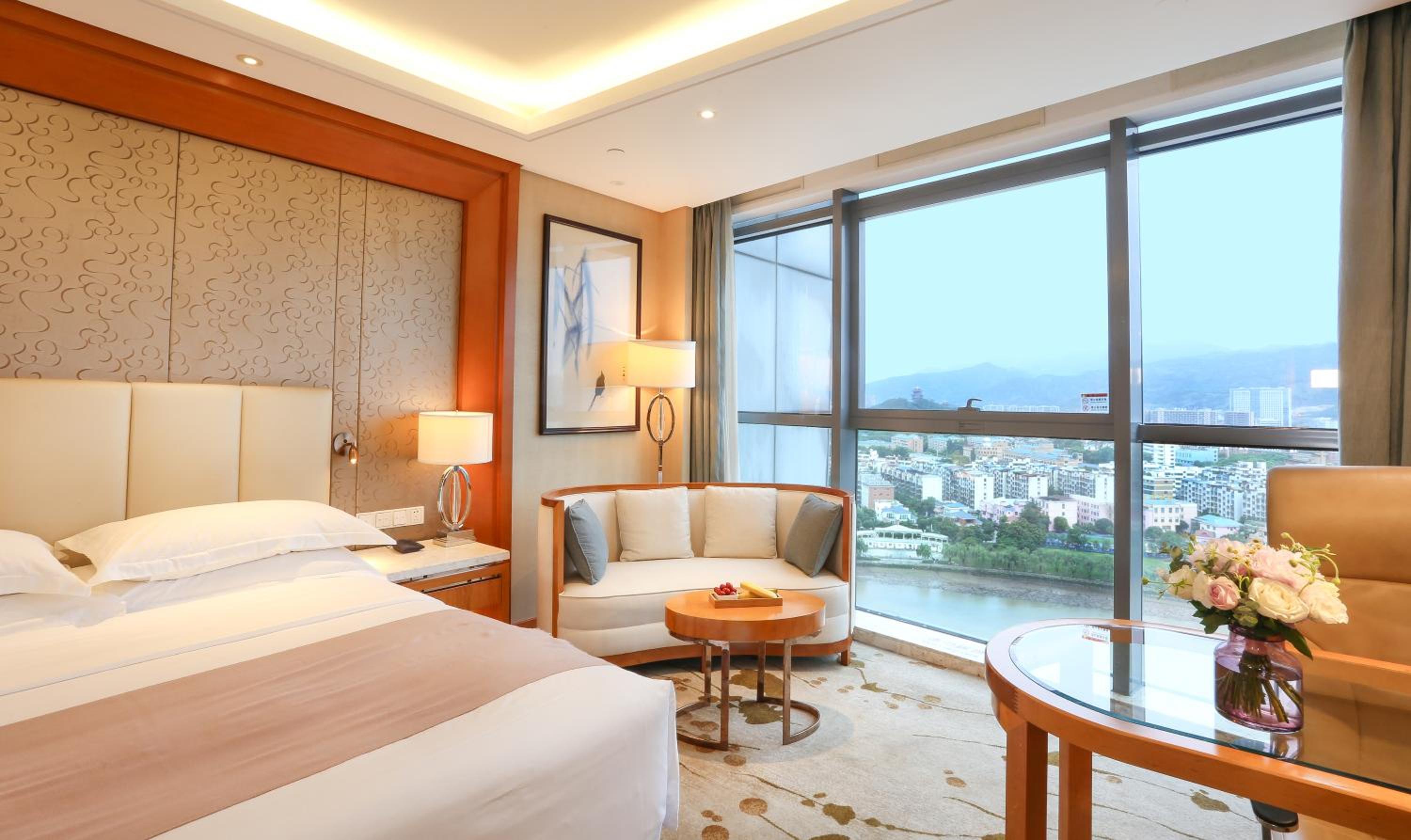 غرفة بزنس بسرير كينج وسرير كوين بإطلالة على النهر، Yiwu Shangcheng Hotel 4/10
