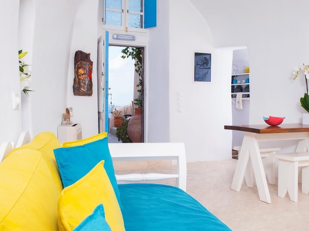 Anemi House & Villas 83/100