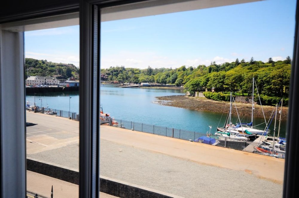 Royal Hotel Stornoway in STORNOWAY