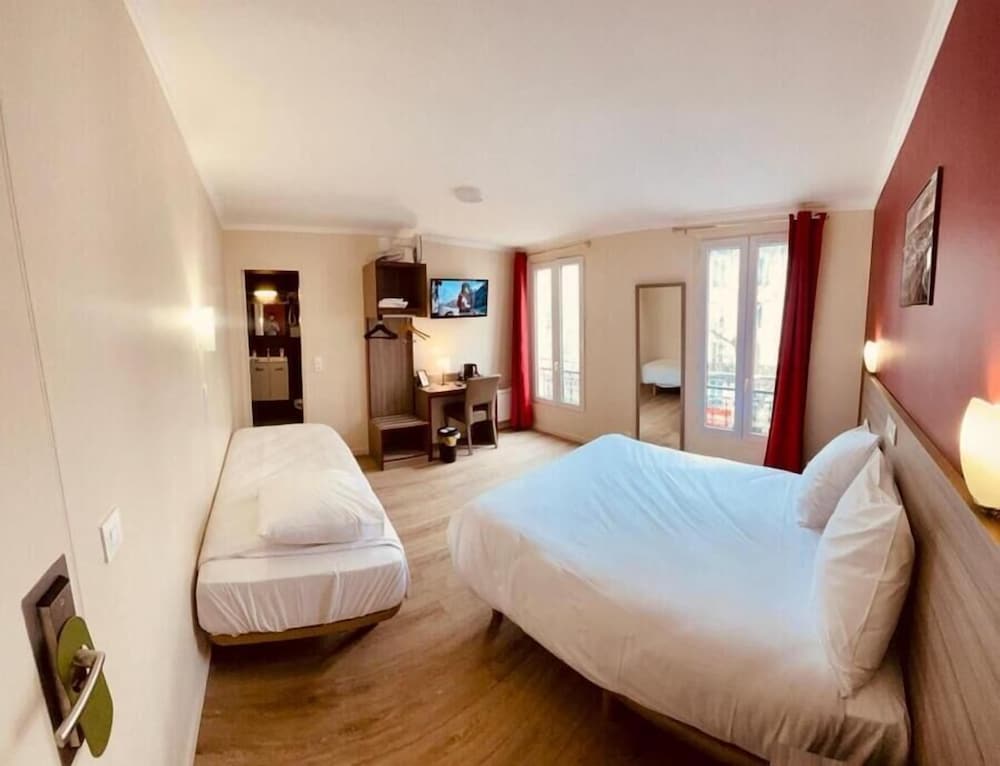 Hipotel Paris Gambetta Republique 25/58