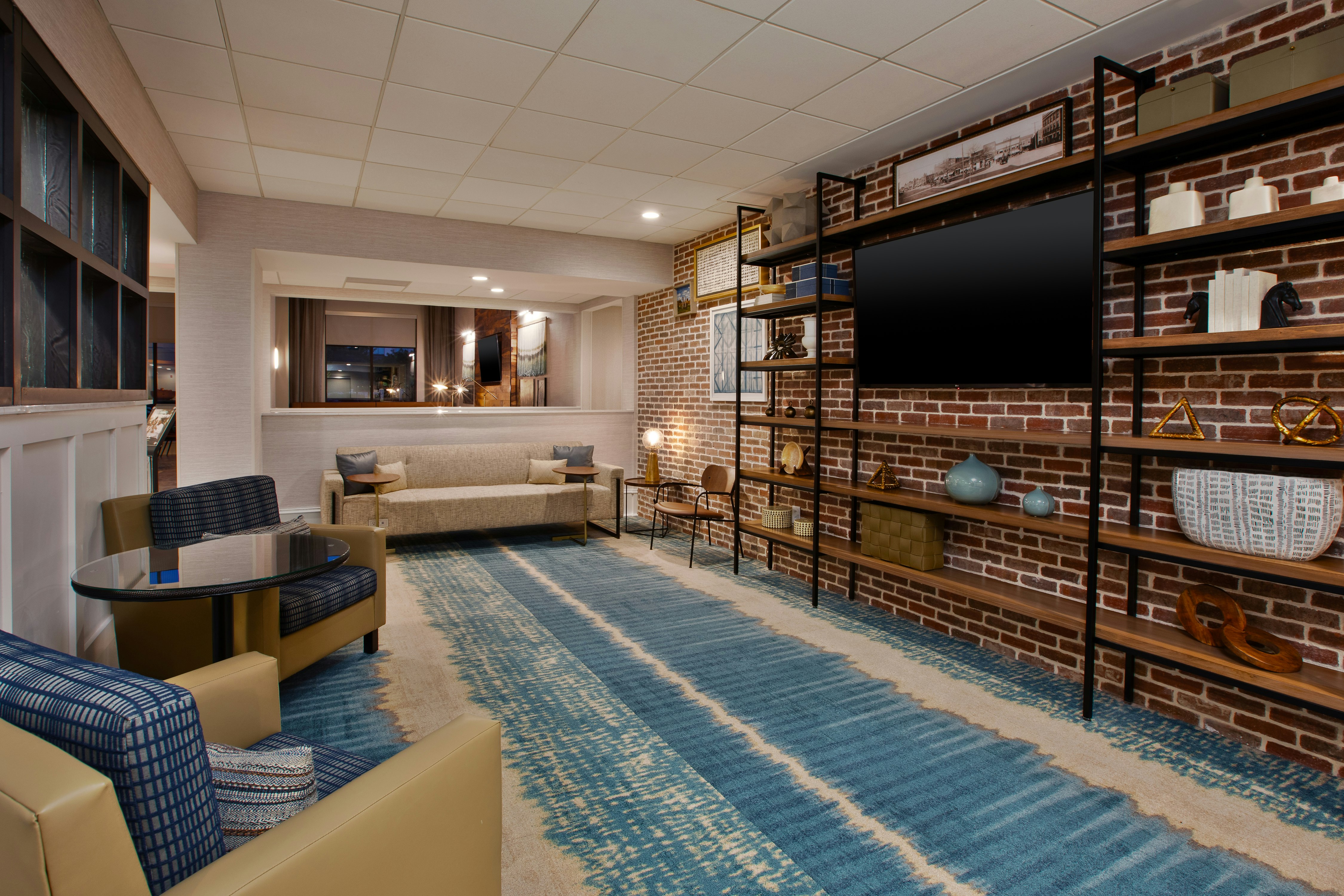 Hampton Inn Suites Spartanburg I 26 Westgate Mall 31/59