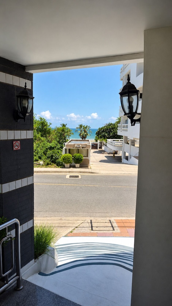 Royal Beach View 39/71