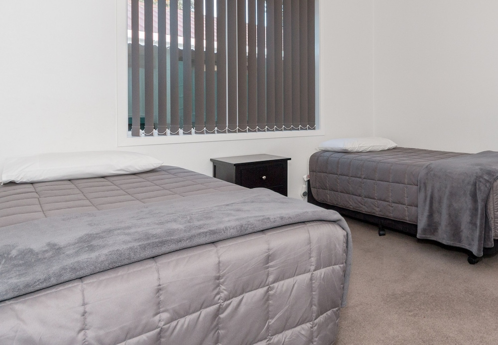 Waikanae Beach TOP 10 Holiday Park 13/50