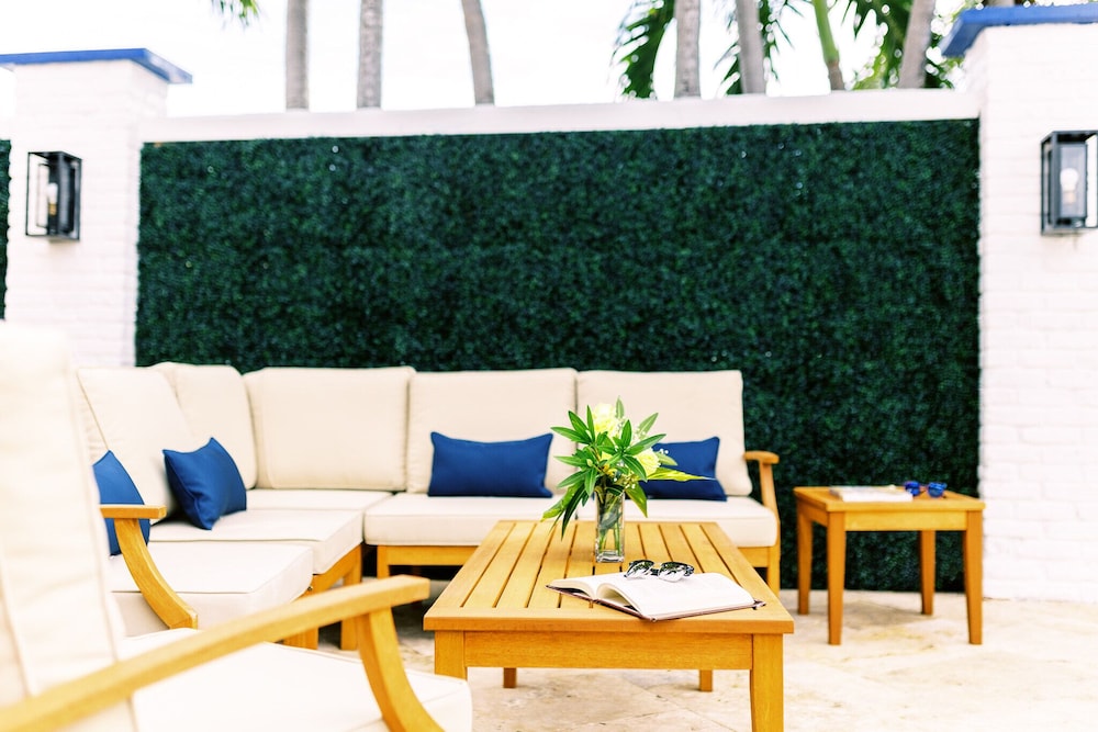 The Bridge at Cordova Boutique Hotel and Hostel 33/51