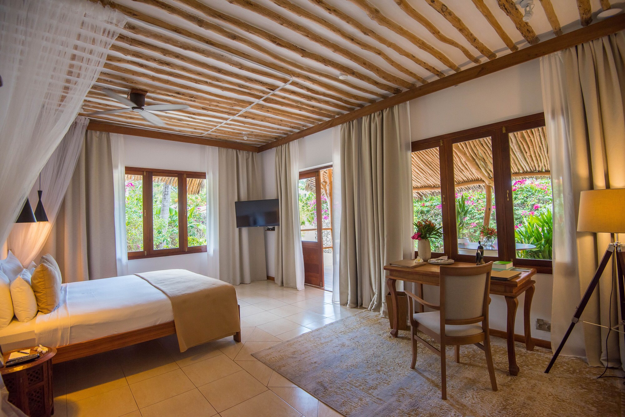غرفة بسرير مزدوج بإطلالة على الحديقة بشرفة بغرفة نوم واحدة، Zanzibar White Sand Luxury Villas Spa 8/10