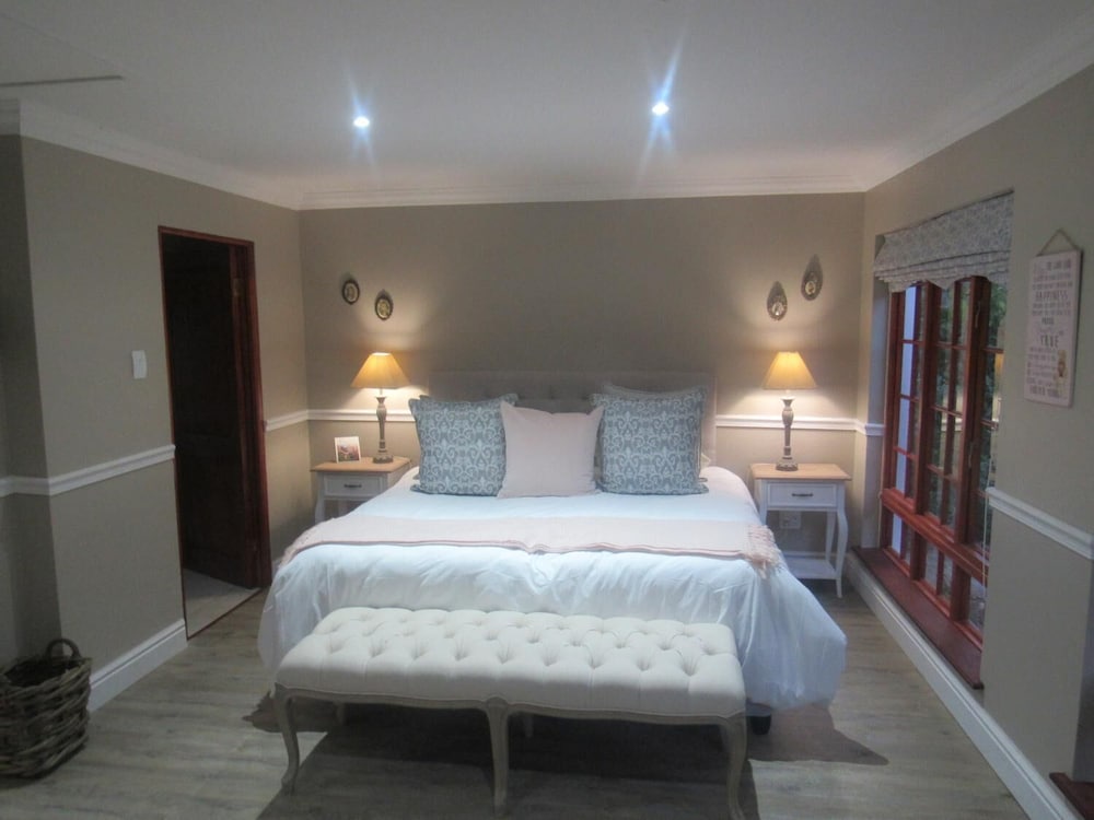 Happy Lands Self Catering/B&B 10/48