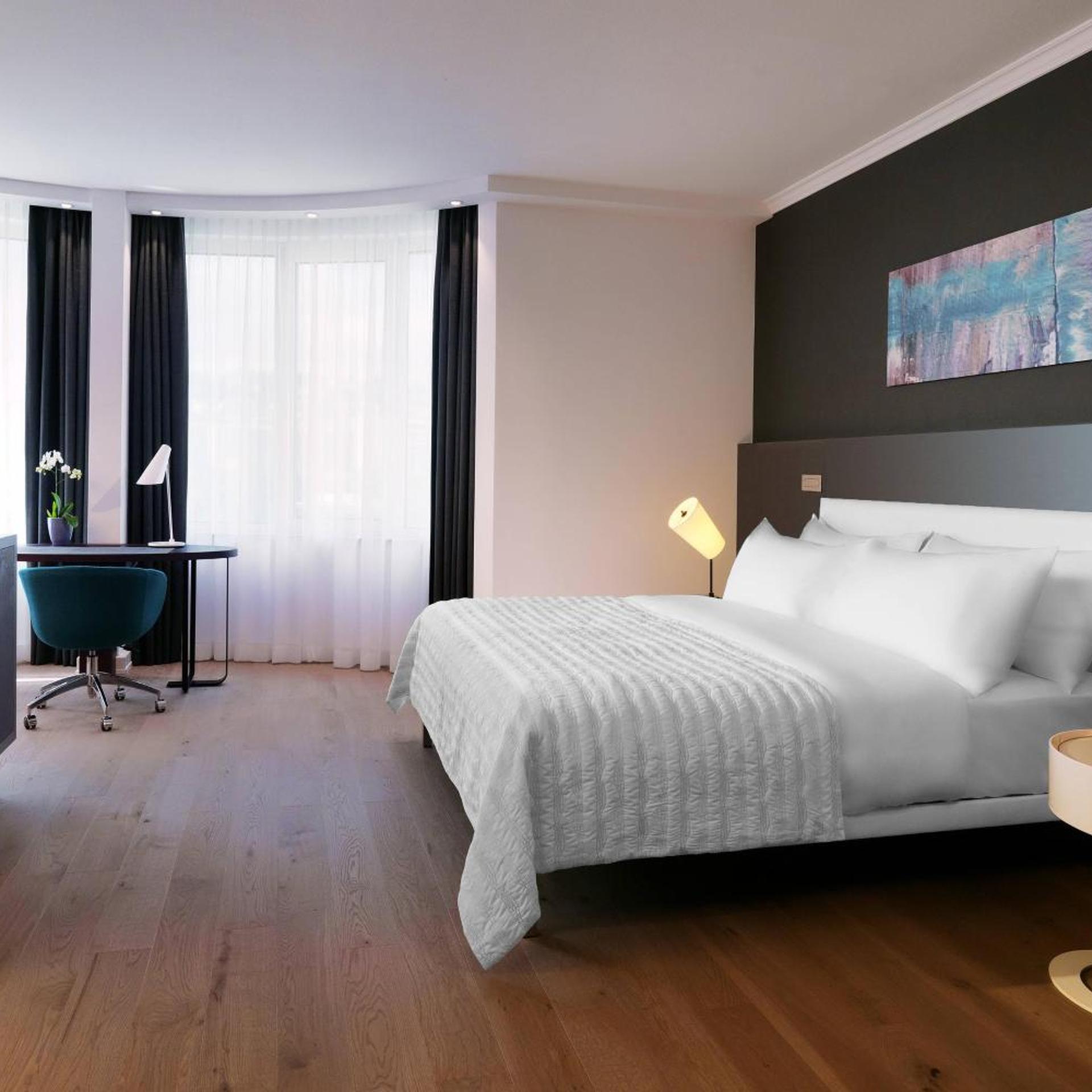 1 Bedroom, Junior Suite, King Bed