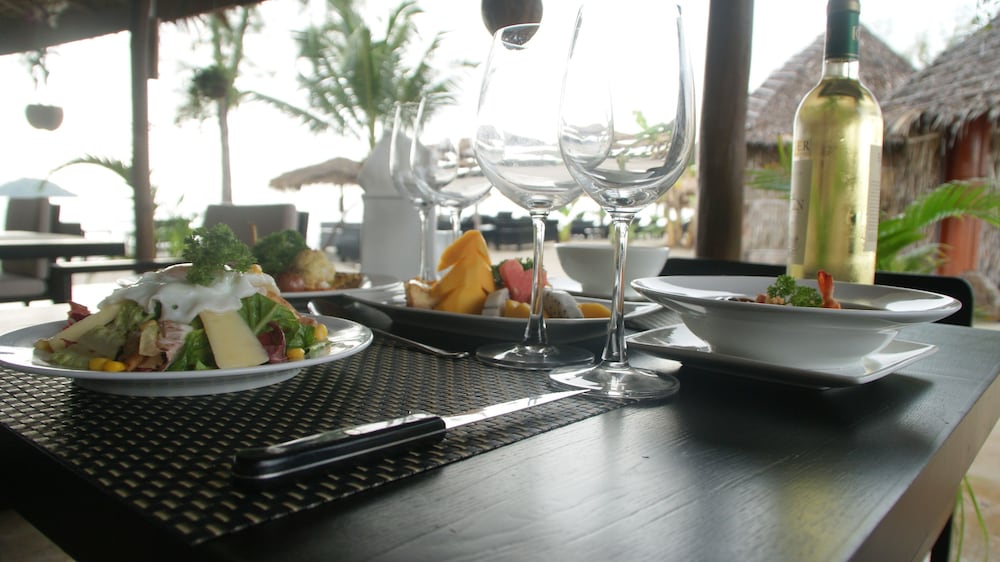 Mary Beach Hotel and Resort 37/50
