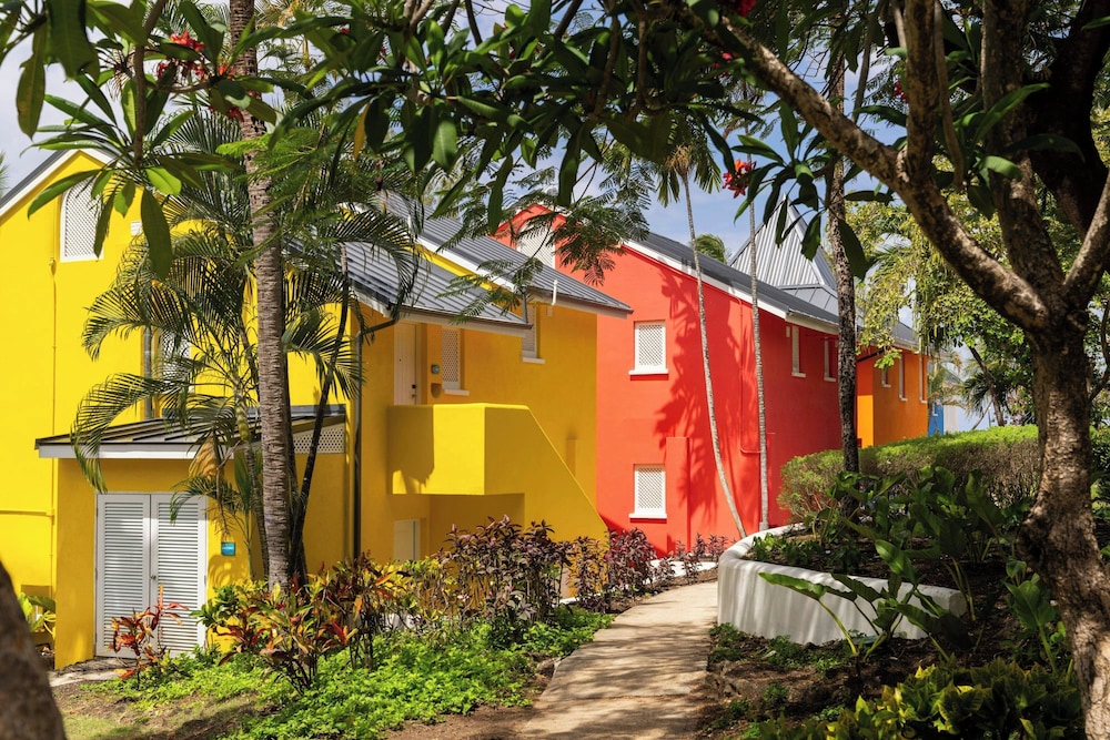 Crystal Cove by Elegant Hotels - All-Inclusive 2/50