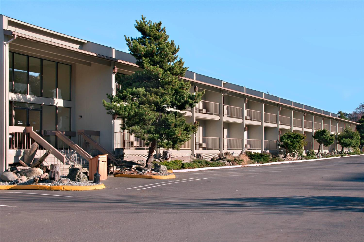 Red Lion Hotel Port Angeles Harbor 6/29