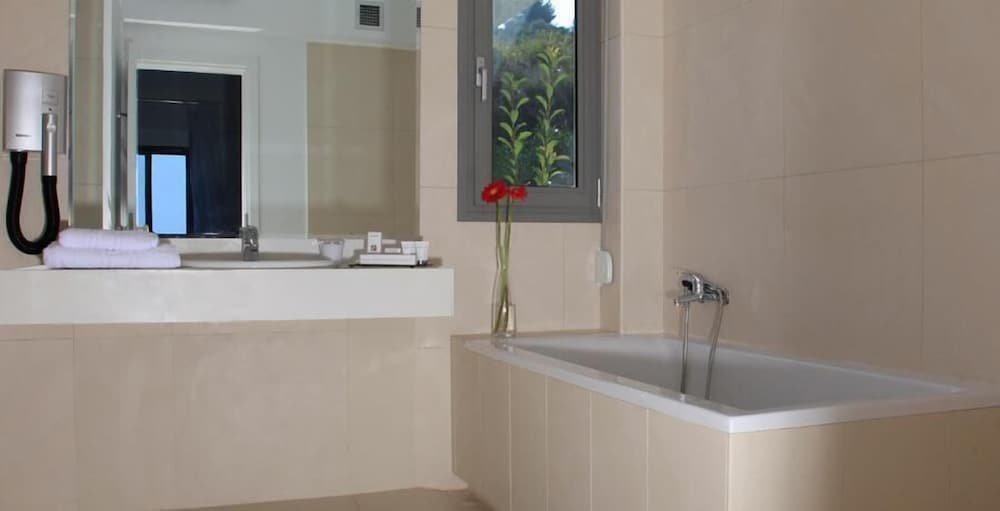 Mare Dei Suites 43/73